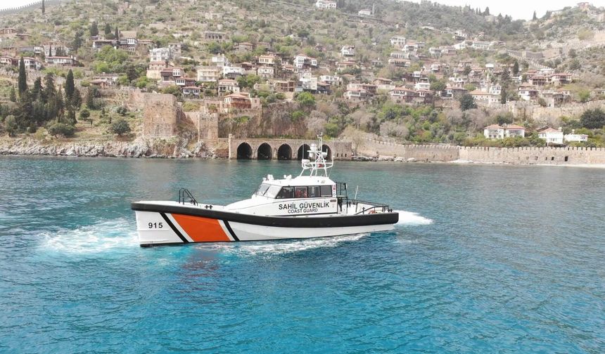 Alanya’da TCSG-915 Sahil Güvenlik Botu ziyarete açılıyor