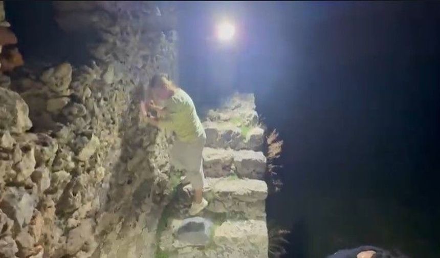 Alanya Kale surlarında mahsur kalan 3 Rus kurtarıldı