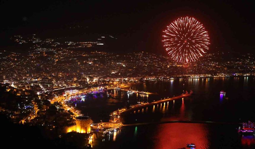 29 Ekim Cumhuriyet Bayramı'nda Alanya'da kim konser verecek?
