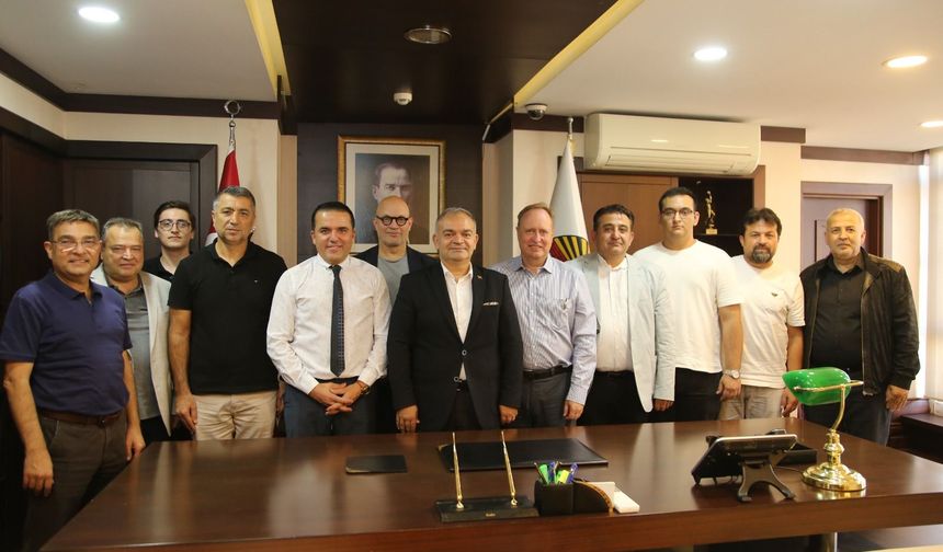 Alanya'da 12 ay turizm için Alman heyetle el şıkışıldı