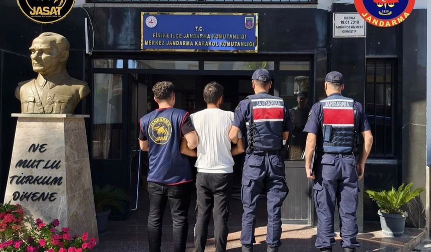 Antalya'da bir haftada yüzlerce kişi yakalandı