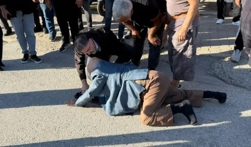 Antalya’da yaya geçidinde kaza: İlk müdahale Belediye Başkanı'ndan