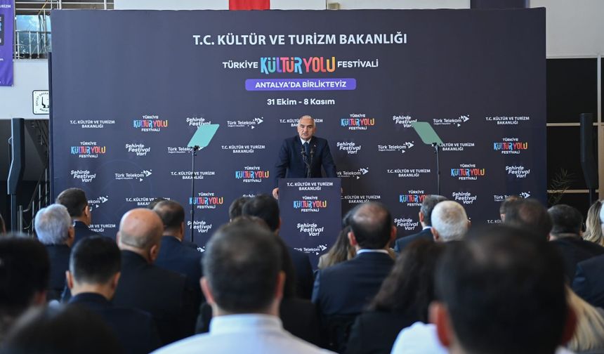 Bakan Ersoy Antalya’da perdeyi açtı: Festival Manavgat ve Alanya rotasıyla başladı