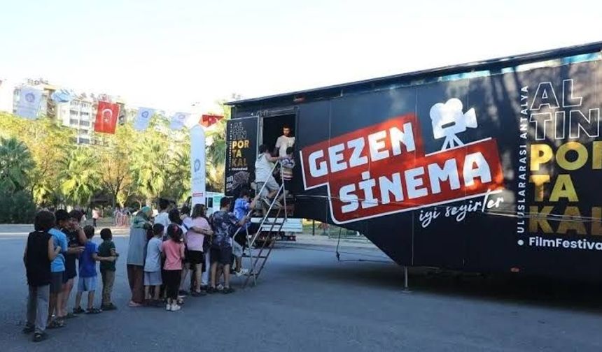 Altın Portakal 16 ilçeye yayılıyor: İşte Gezen Sinema gösterim takvimi