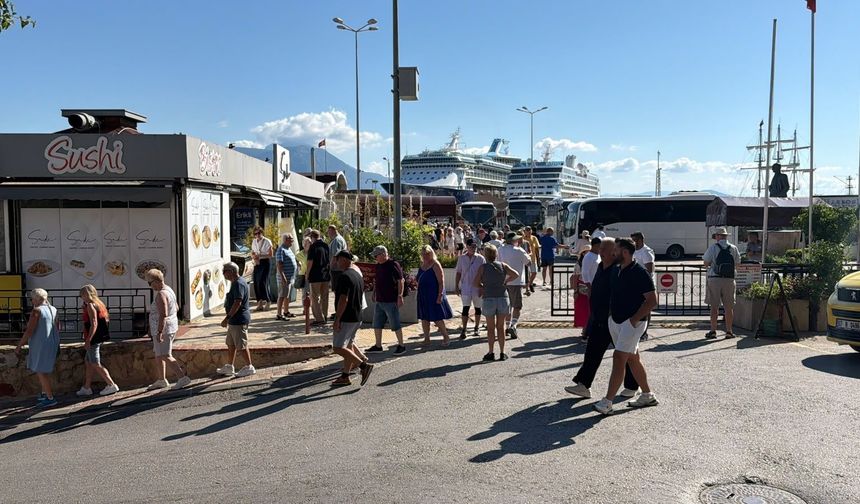 Antalya ve Alanya'da turizmciler kuru kalabalık değil, para harcayan turist istiyor