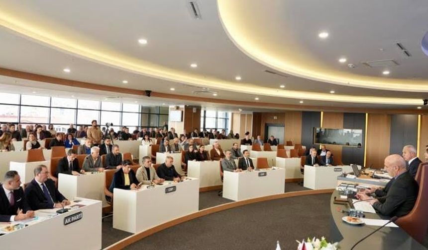 Alanya Belediye Meclisi'nden peş peşe istifalar geldi