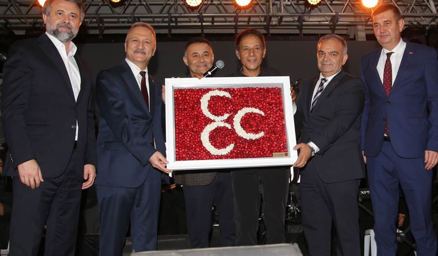 MHP Alanya’dan coşkulu Cumhuriyet Şöleni