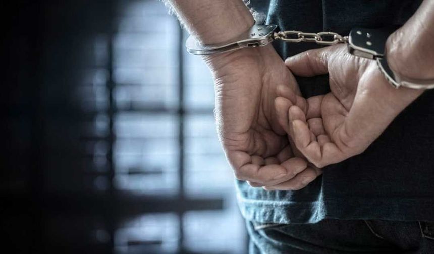 Jandarma Alanya’da kaçacak delik bırakmadı