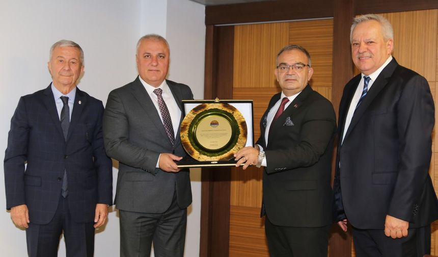 ALTSO’da yeni dönem resmen başladı: Mustafa Tuna görevi Eray Erdem’den devraldı!